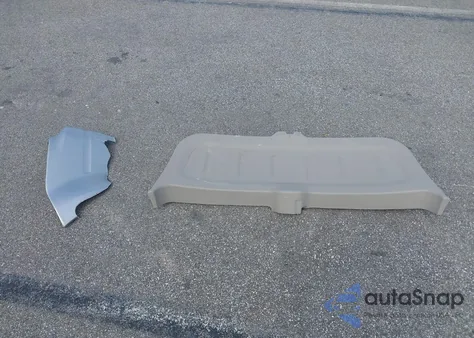 2009 Ford Escape Xlt z USA, uszkodzony, nr VIN 1FMCU93G09KB54459